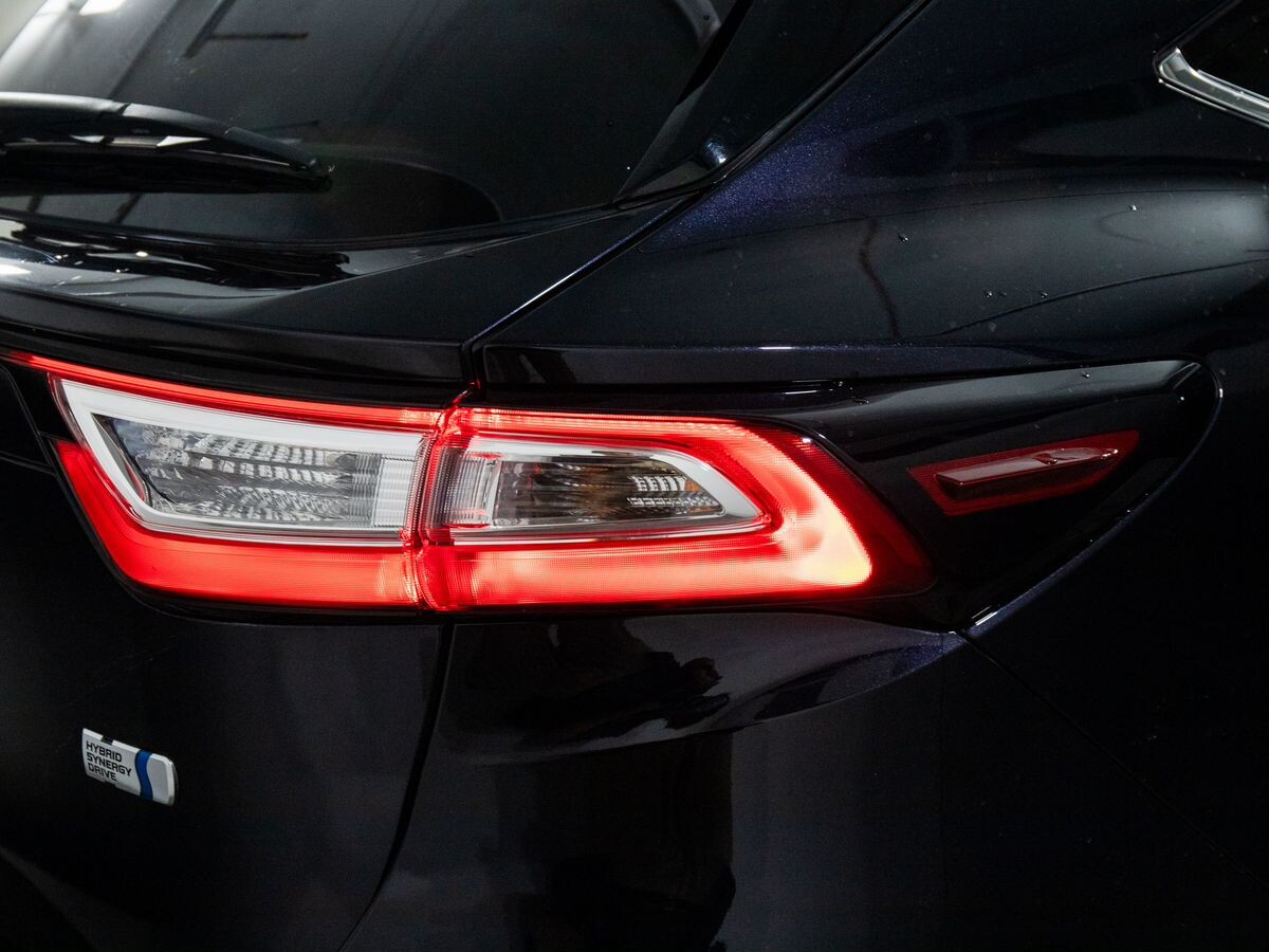 Toyota Harrier 2017 - фото автомобиля