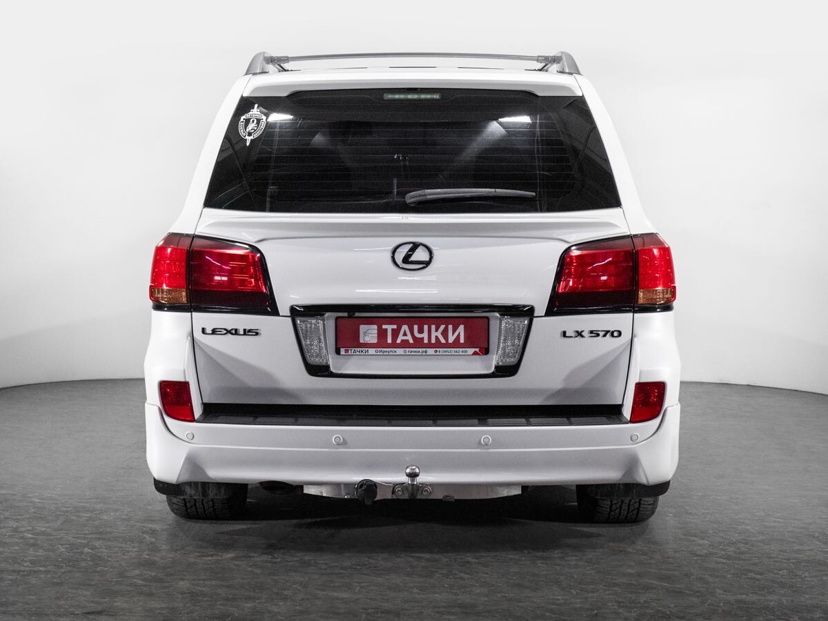 Lexus LX570 2011 - фото автомобиля