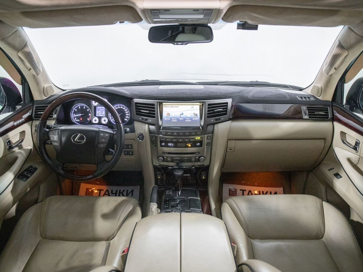 Lexus LX570 2011 - фото автомобиля