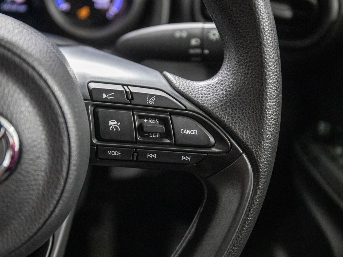 Toyota Yaris Cross 2021 - фото автомобиля