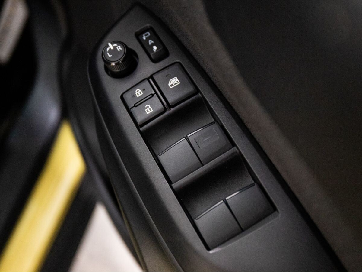 Toyota Yaris Cross 2021 - фото автомобиля