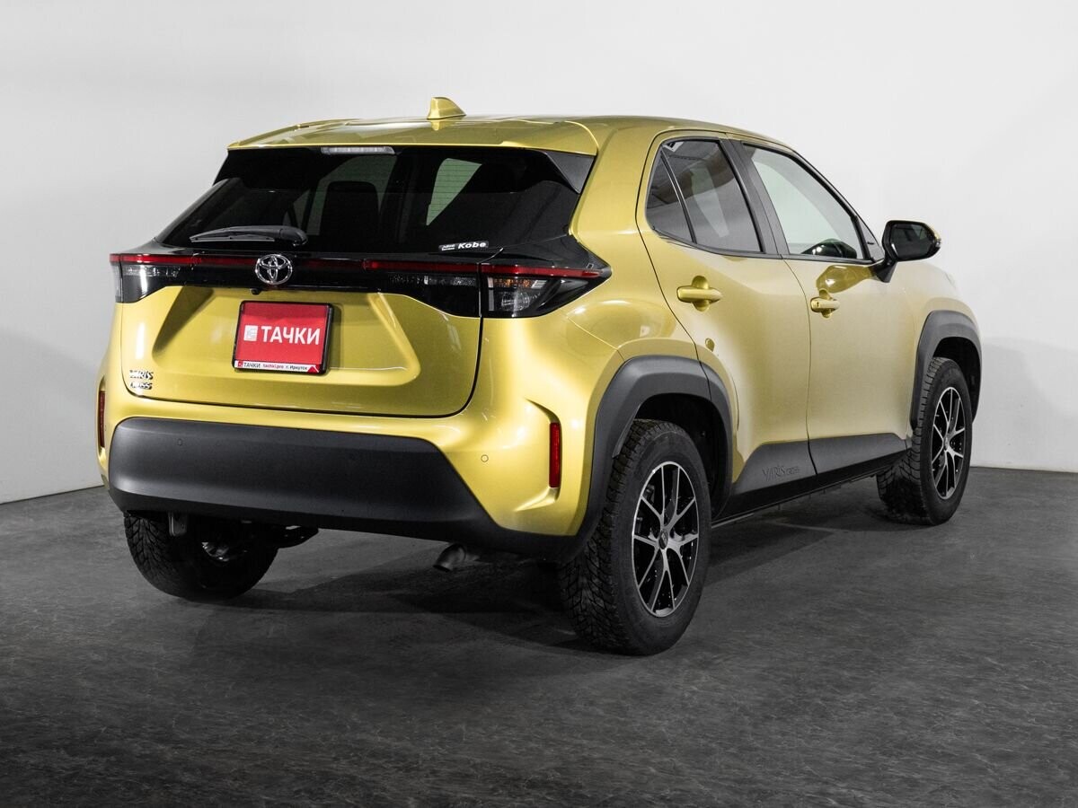 Toyota Yaris Cross 2021 - фото автомобиля