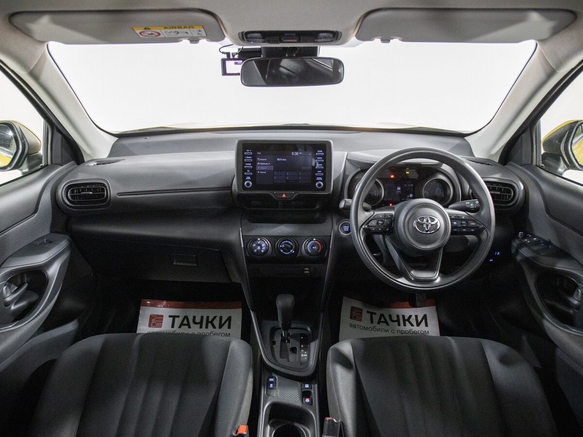 Toyota Yaris Cross 2021 - фото автомобиля