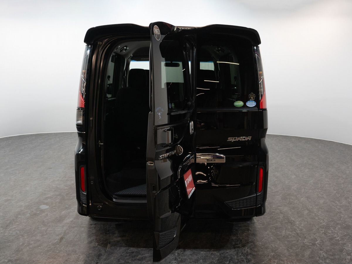 Honda Stepwgn 2015 - фото автомобиля