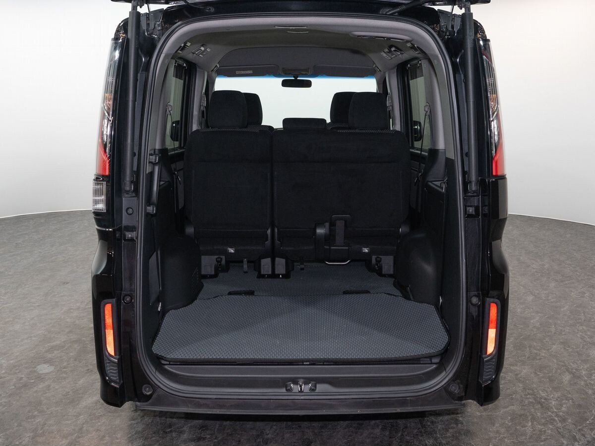 Honda Stepwgn 2015 - фото автомобиля