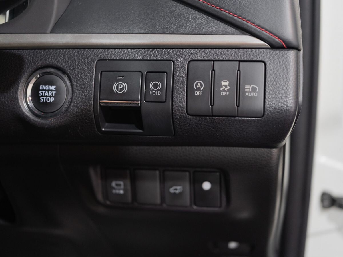 Toyota Harrier 2017 - фото автомобиля