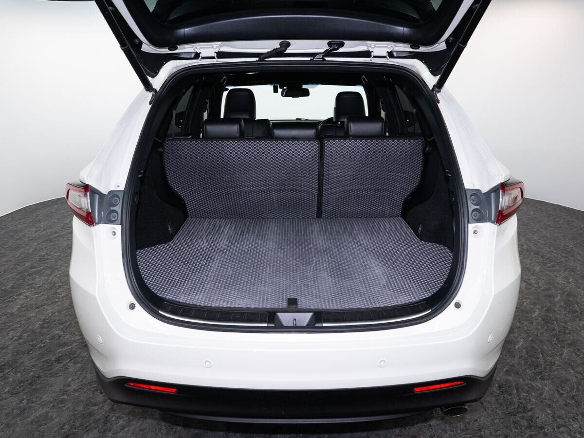 Toyota Harrier 2017 - фото автомобиля