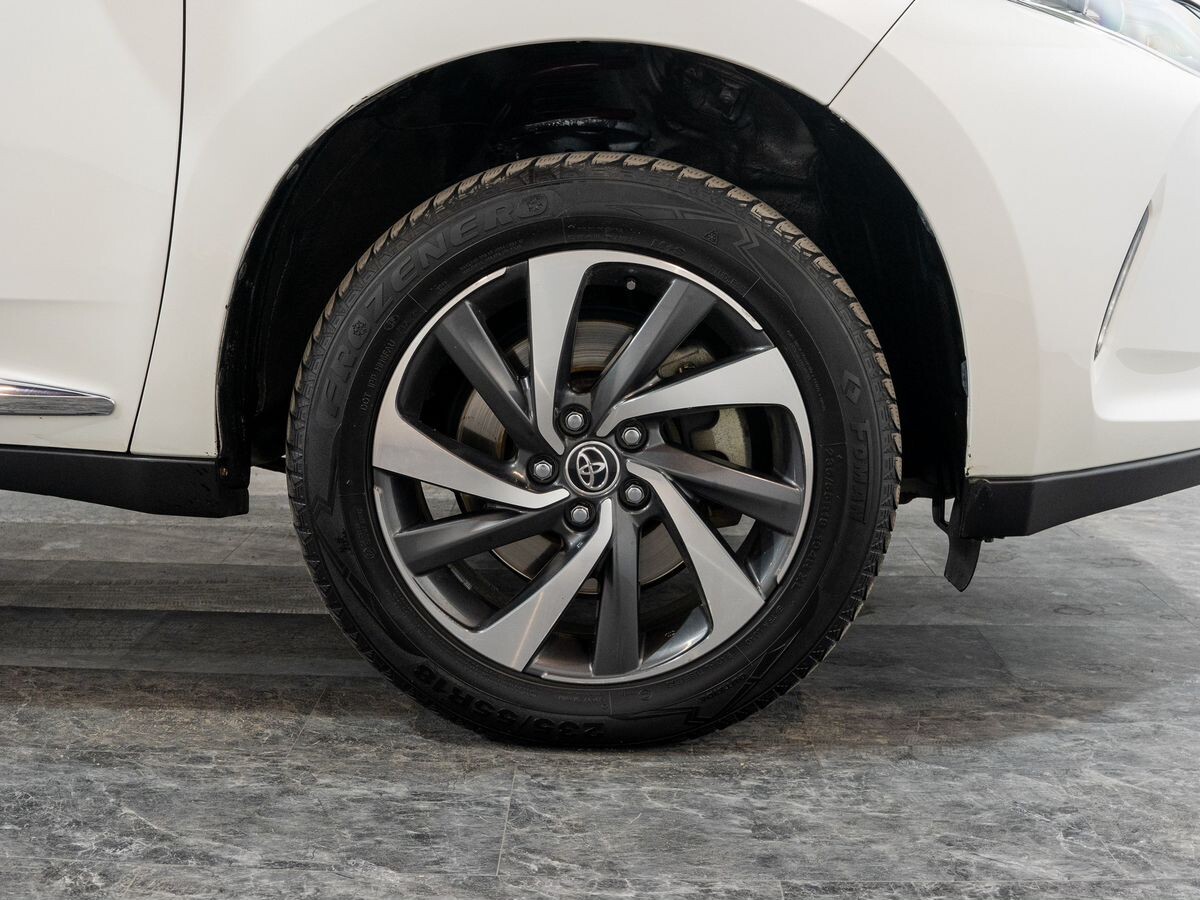 Toyota Harrier 2017 - фото автомобиля