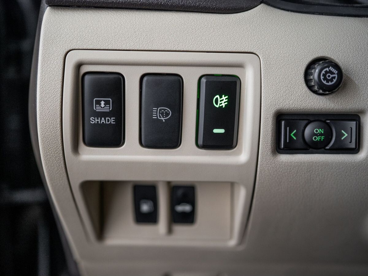 Lexus IS 2011 - фото автомобиля