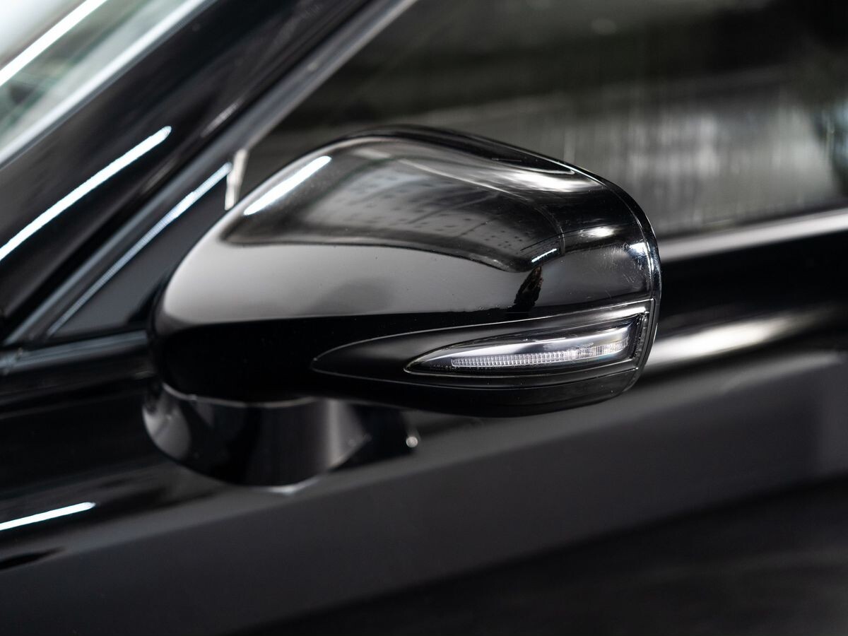 Lexus IS 2011 - фото автомобиля