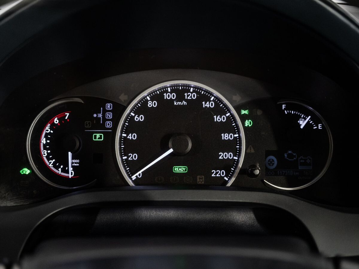 Lexus CT 2012 - фото автомобиля