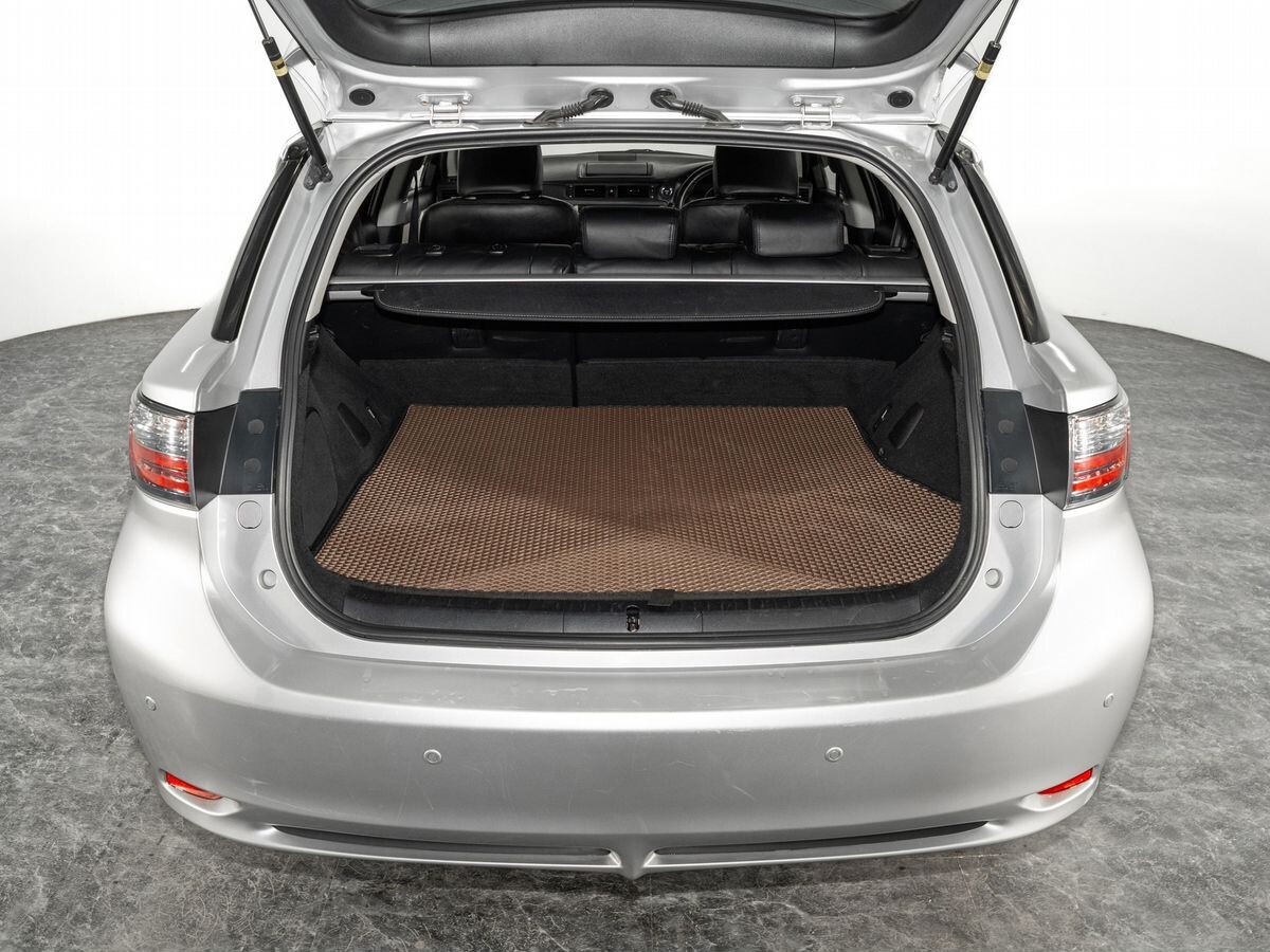 Lexus CT 2012 - фото автомобиля