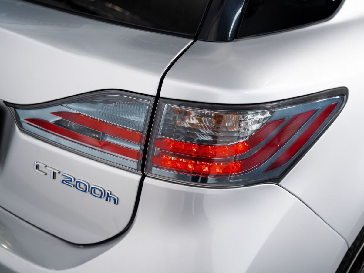 Lexus CT 2012 - фото автомобиля