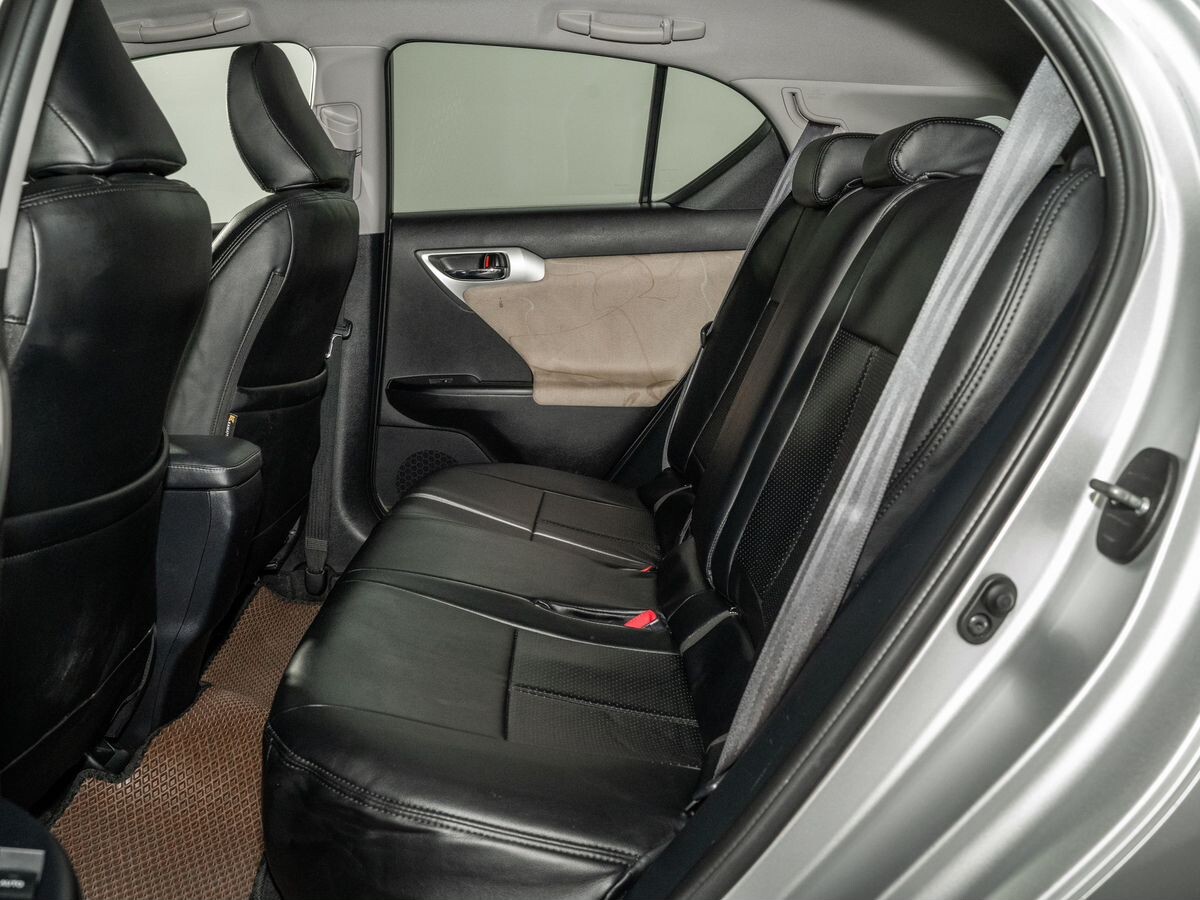 Lexus CT 2012 - фото автомобиля