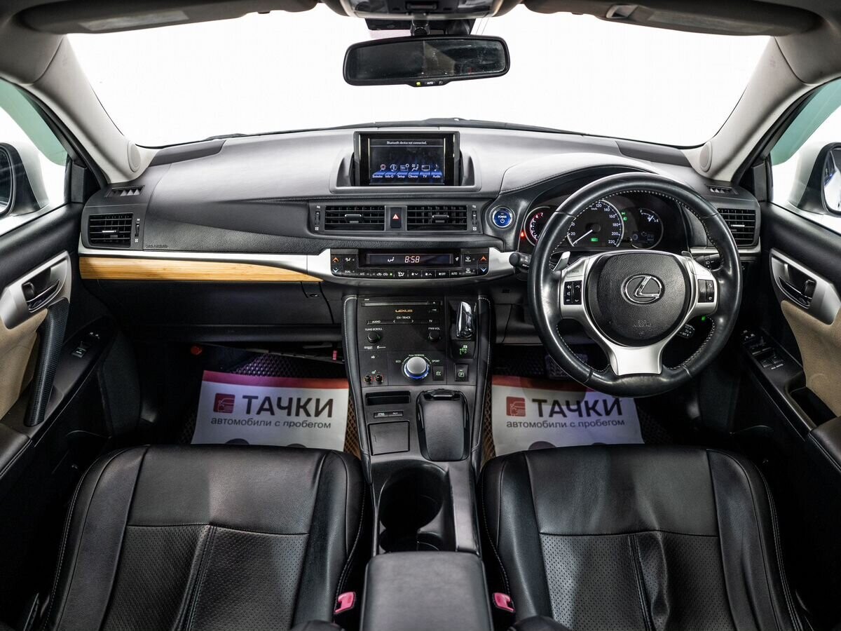 Lexus CT 2012 - фото автомобиля
