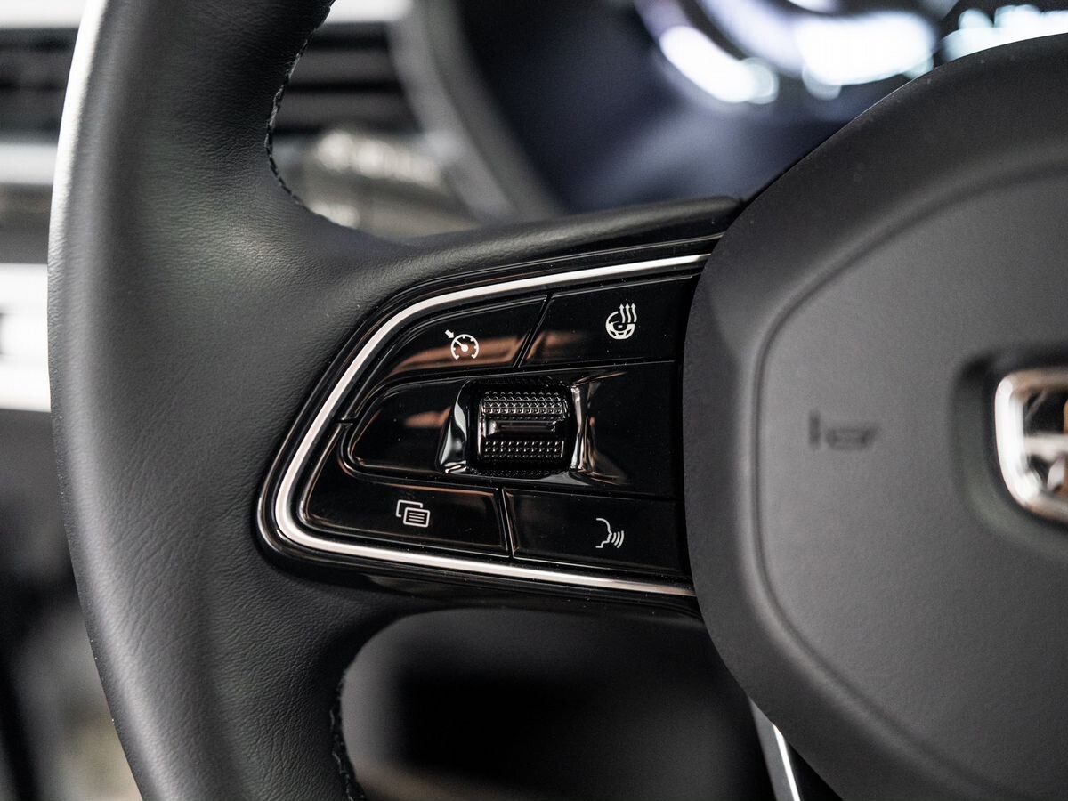 Geely Emgrand 2024 - фото автомобиля