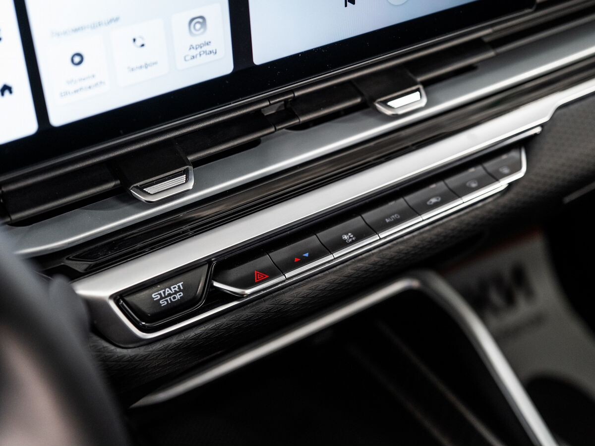 Geely Emgrand 2024 - фото автомобиля