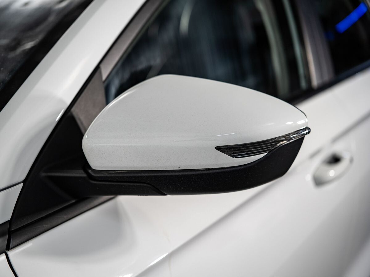 Geely Emgrand 2024 - фото автомобиля