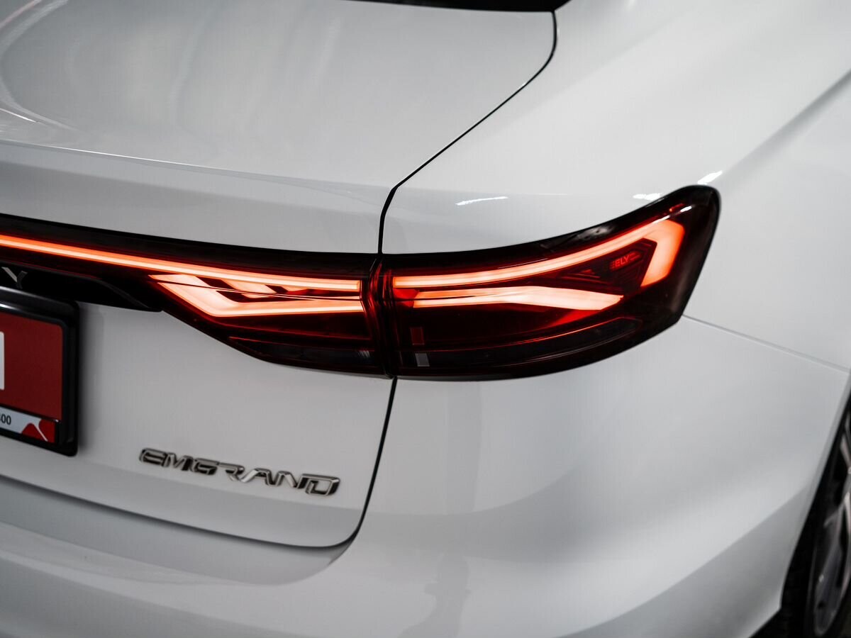 Geely Emgrand 2024 - фото автомобиля