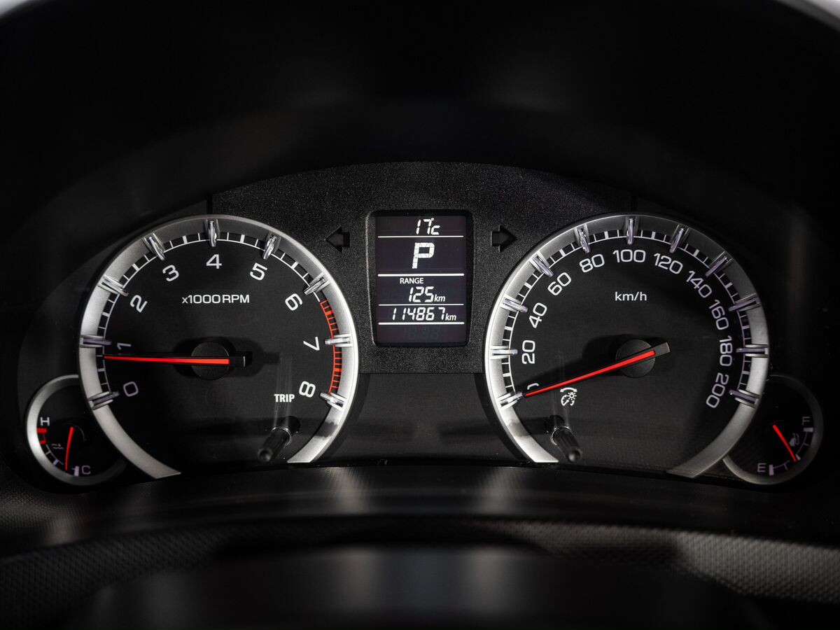 Suzuki Swift 2014 - фото автомобиля