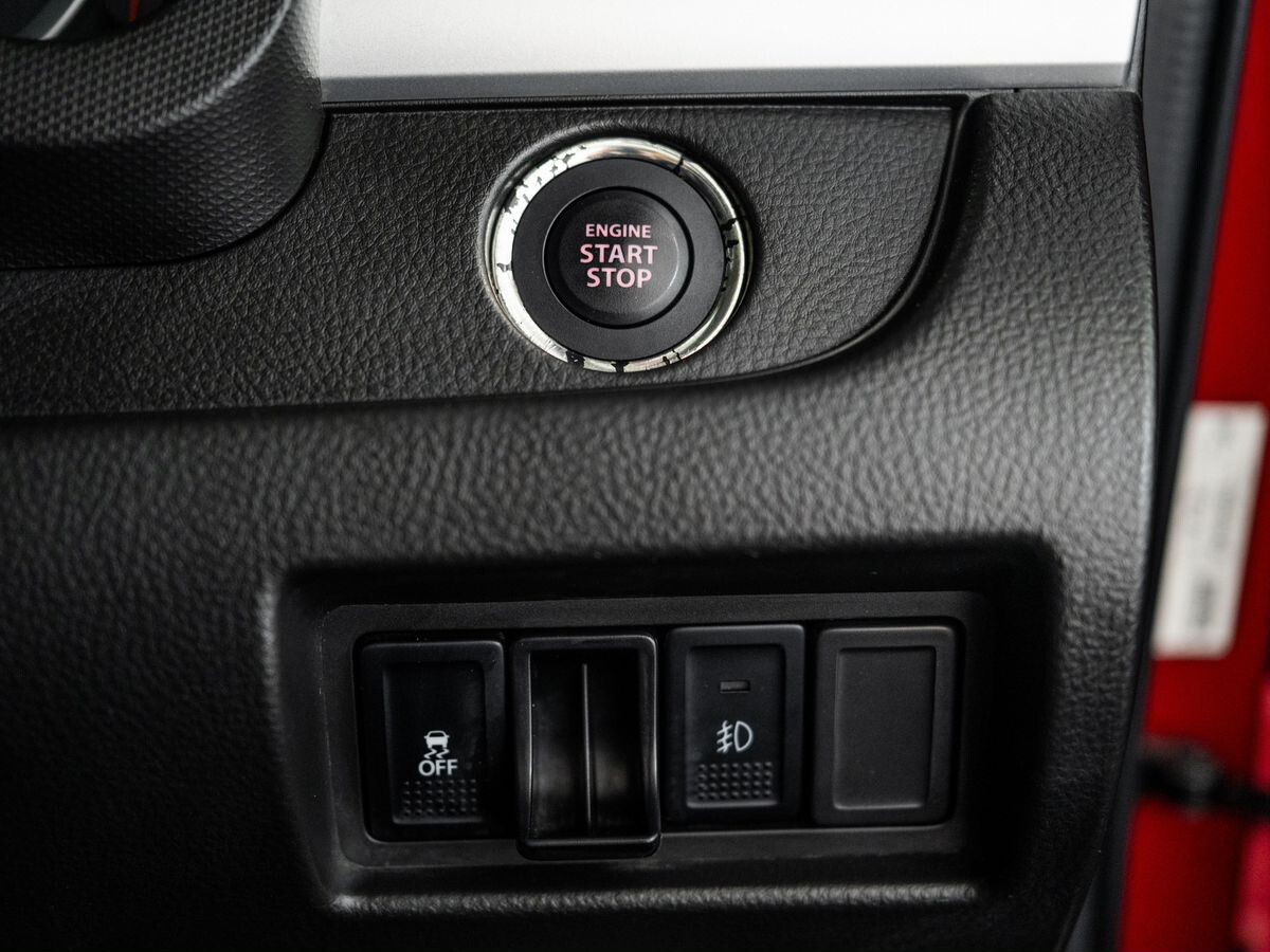 Suzuki Swift 2014 - фото автомобиля