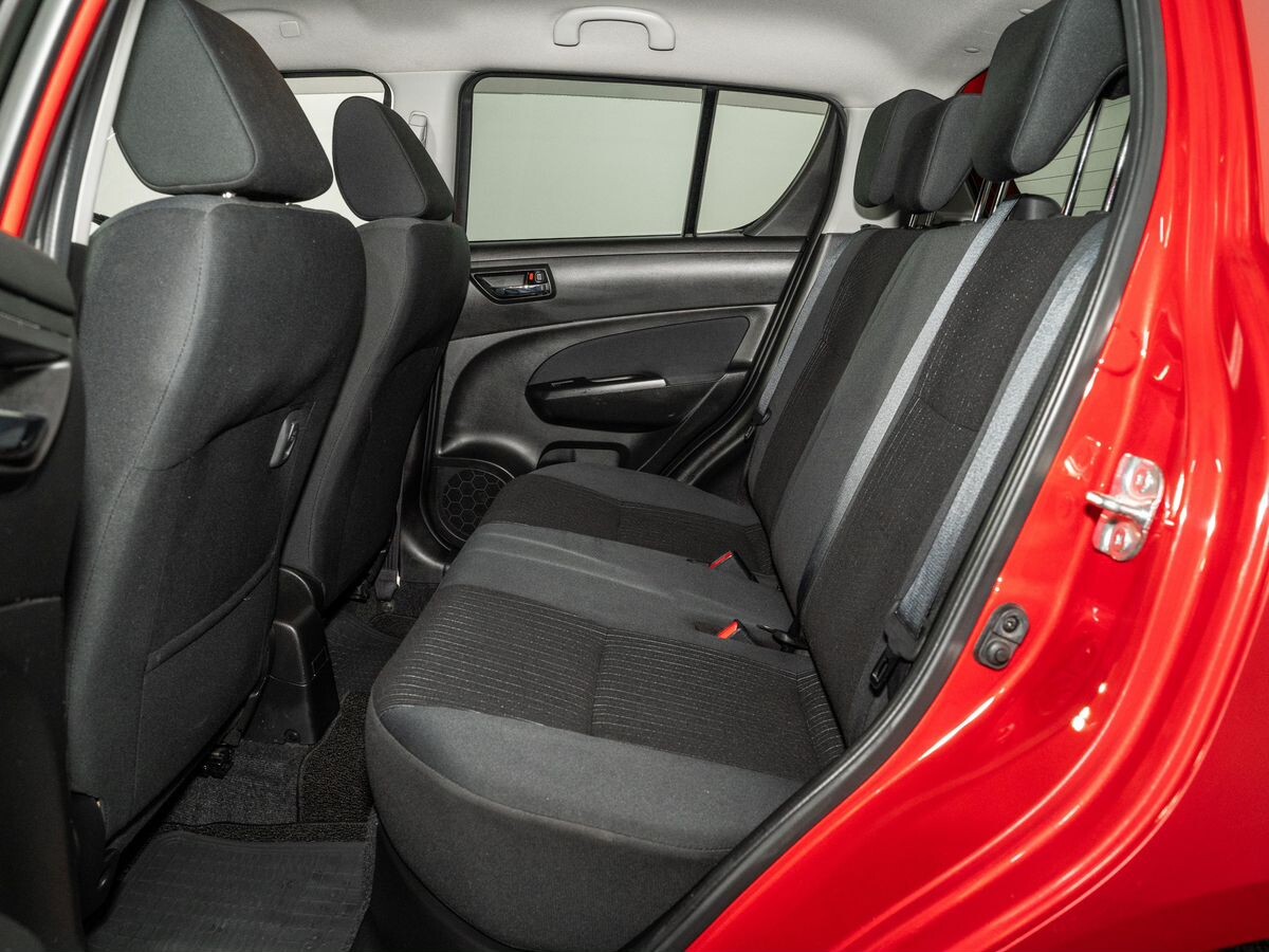 Suzuki Swift 2014 - фото автомобиля