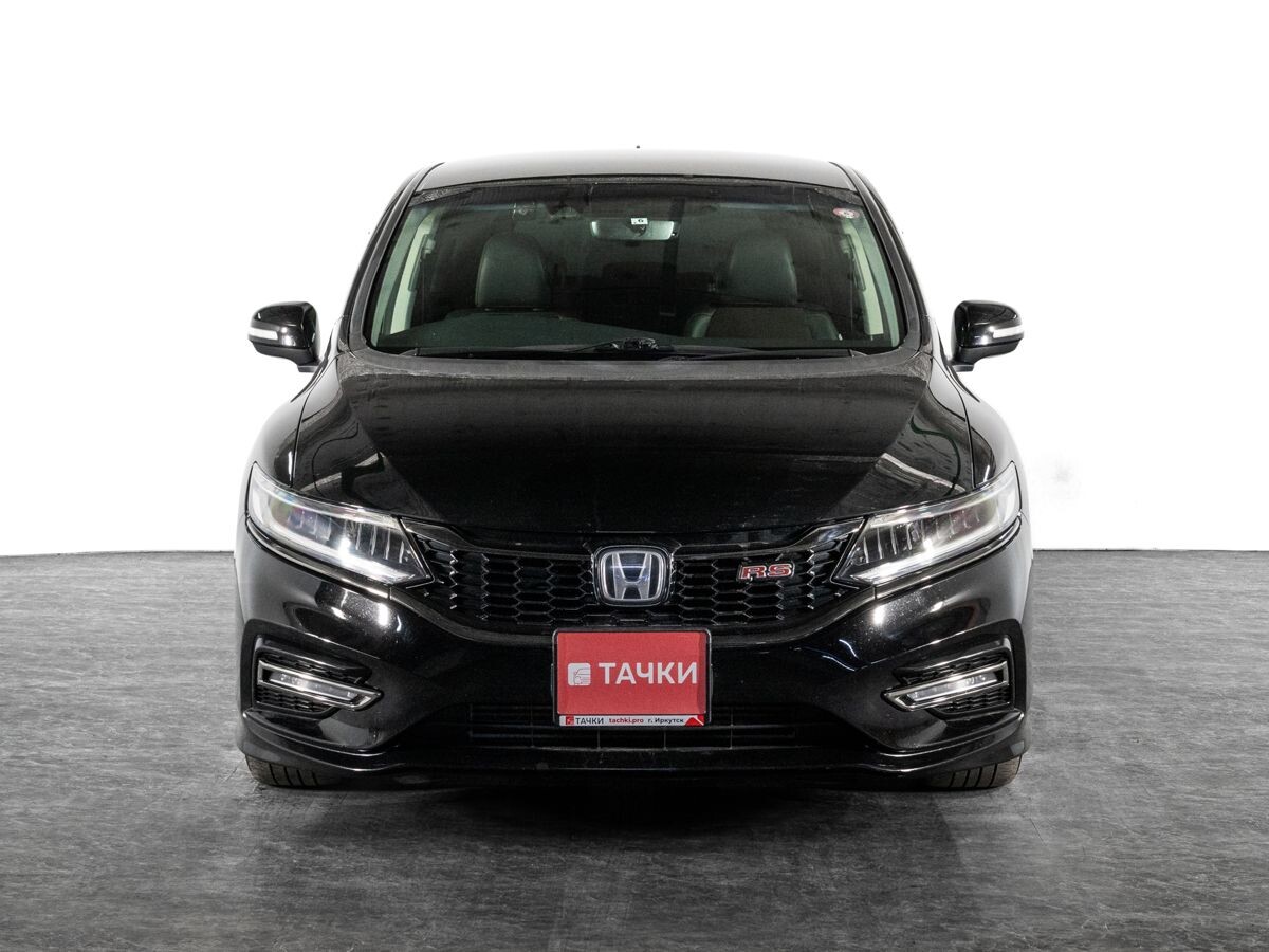 Honda Jade 2019 - фото автомобиля