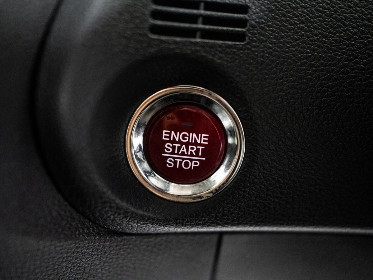 Honda Jade 2019 - фото автомобиля