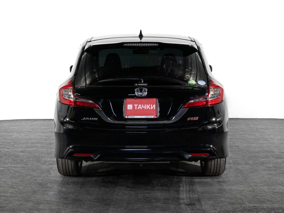 Honda Jade 2019 - фото автомобиля