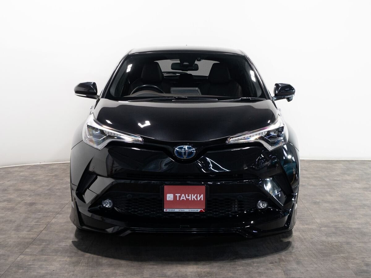 Toyota C-HR 2017 - фото автомобиля