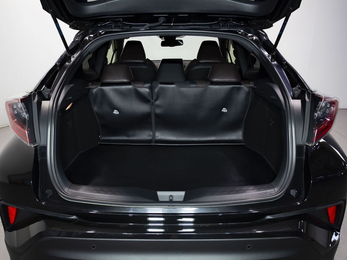 Toyota C-HR 2017 - фото автомобиля