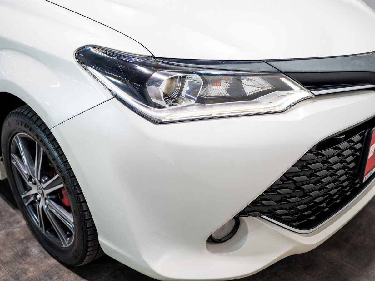 Toyota Corolla Fielder 2015 - фото автомобиля