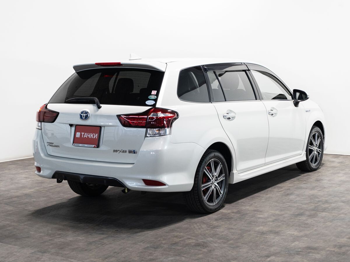 Toyota Corolla Fielder 2015 - фото автомобиля