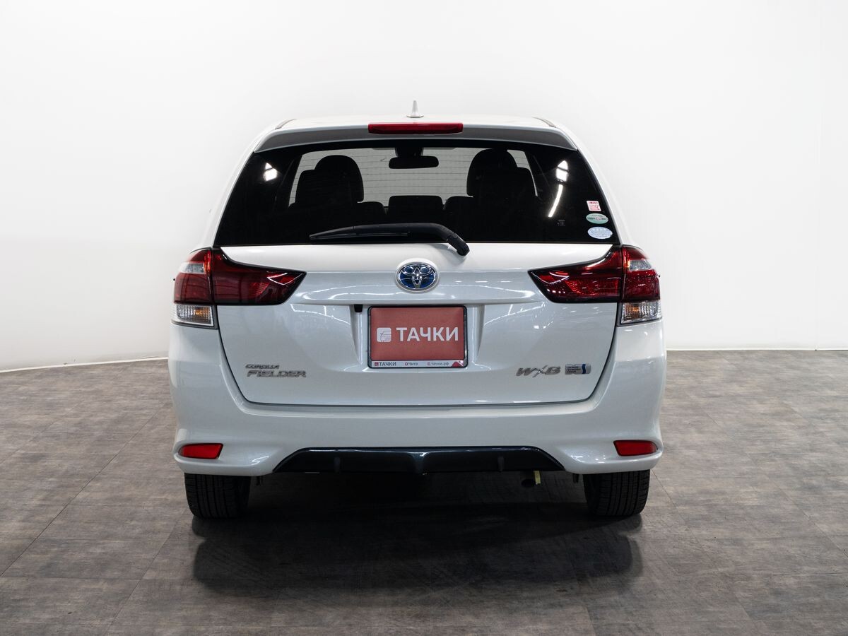 Toyota Corolla Fielder 2015 - фото автомобиля