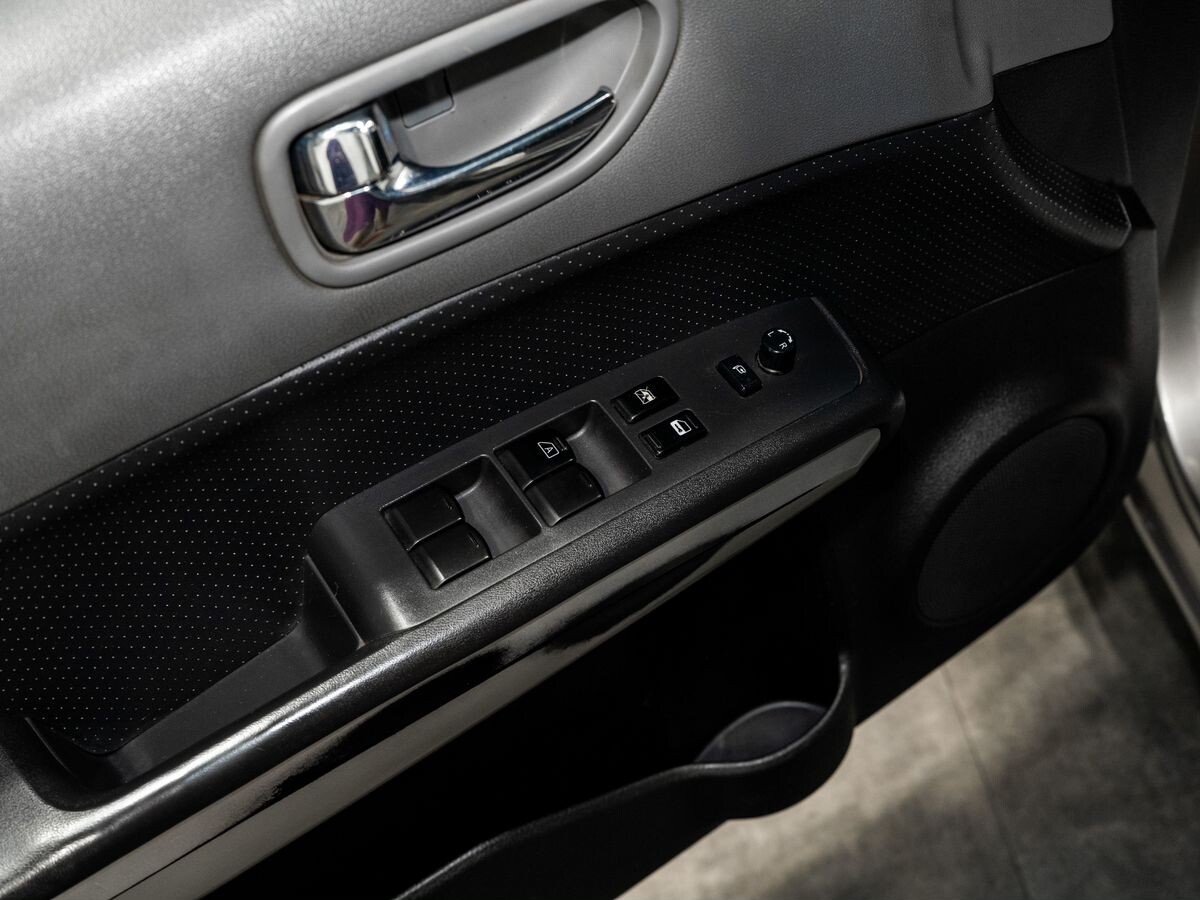 Nissan X-Trail 2008 - фото автомобиля