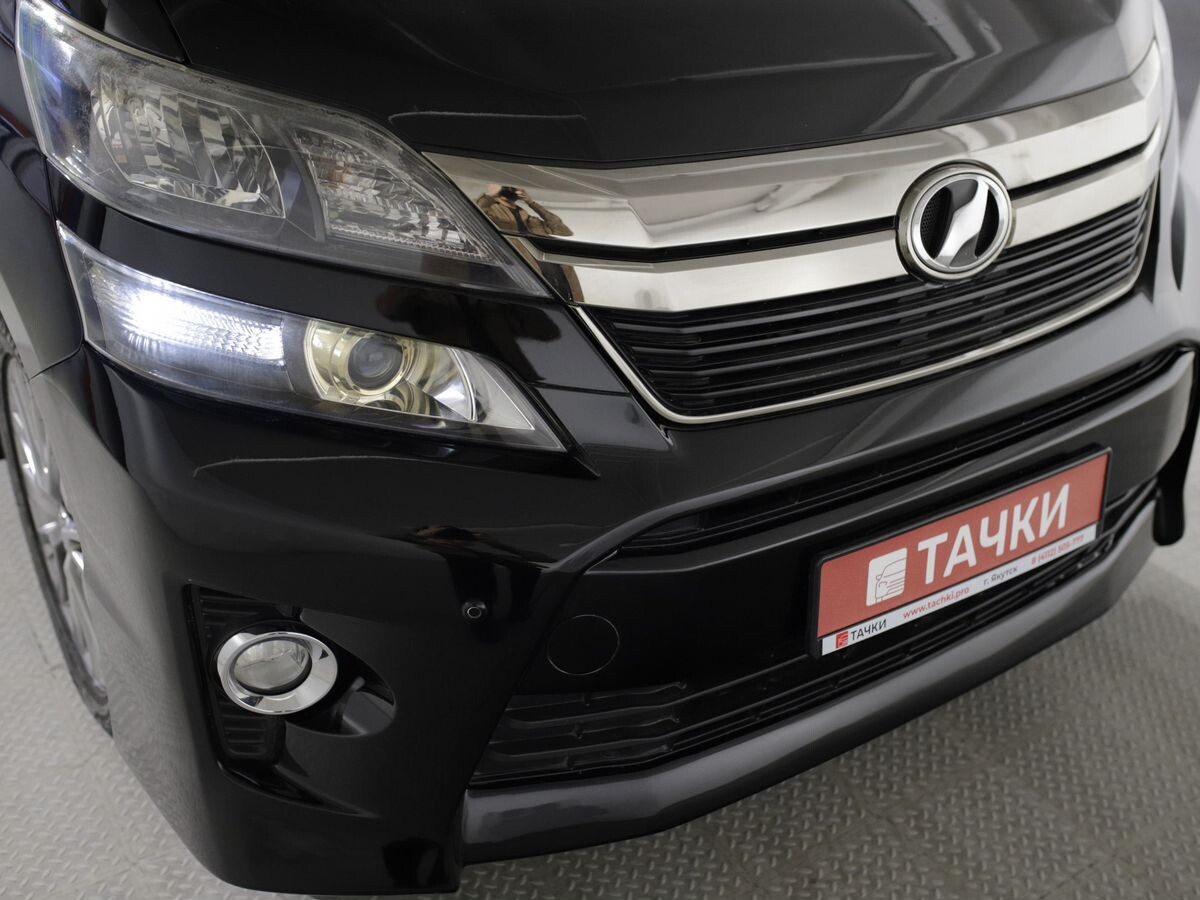 Toyota Vellfire 2013 - фото автомобиля