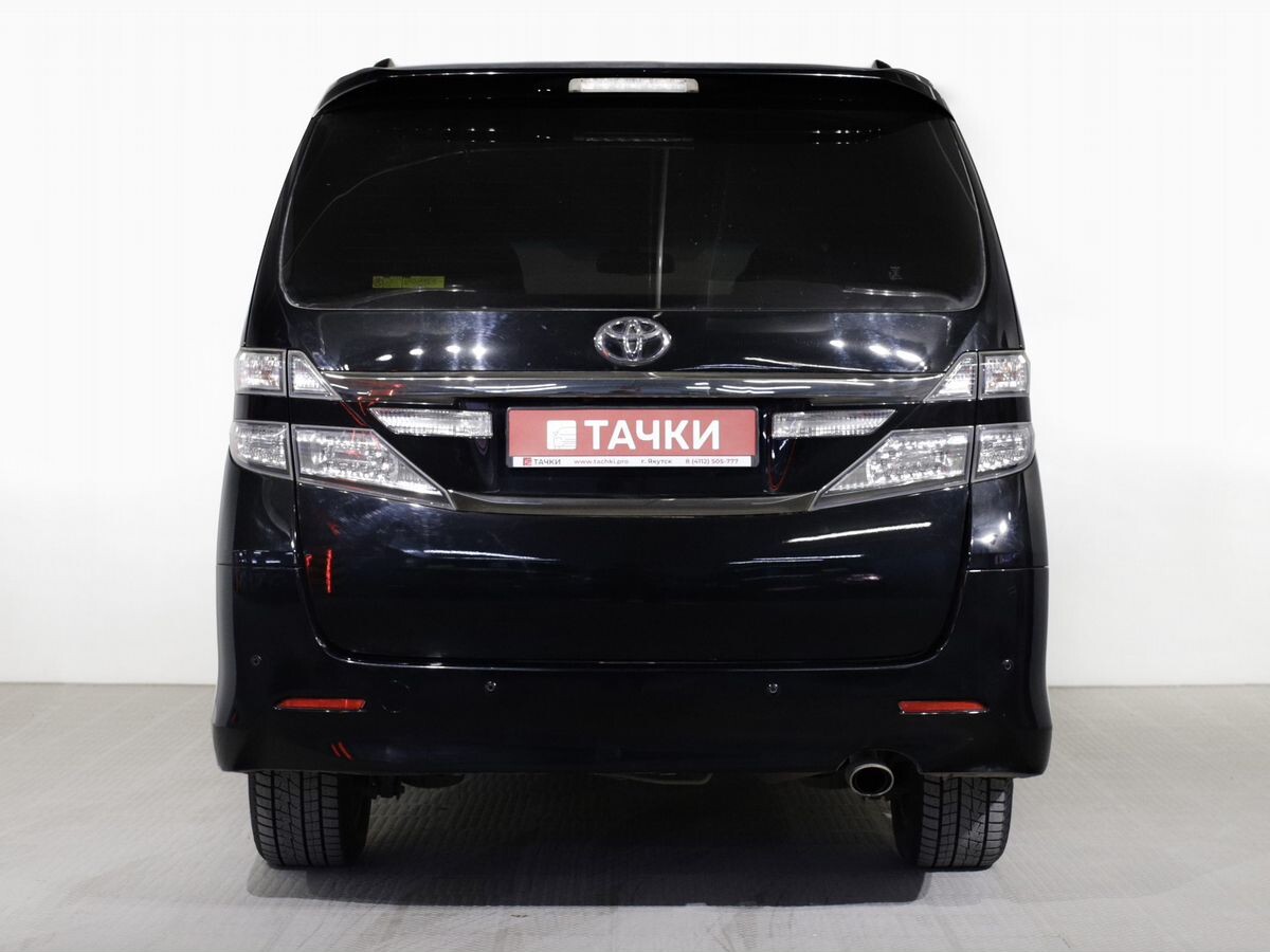 Toyota Vellfire 2013 - фото автомобиля