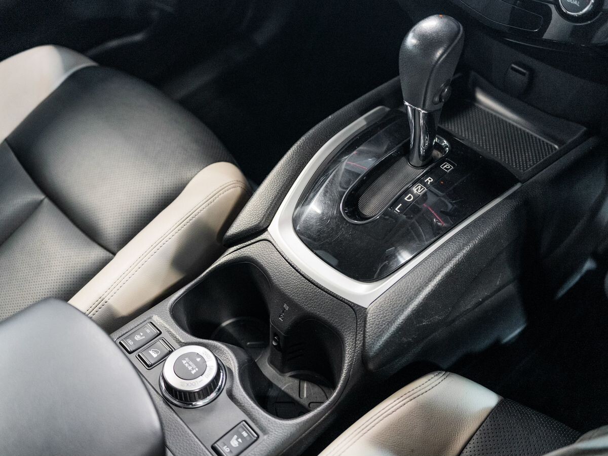 Nissan X-Trail 2015 - фото автомобиля