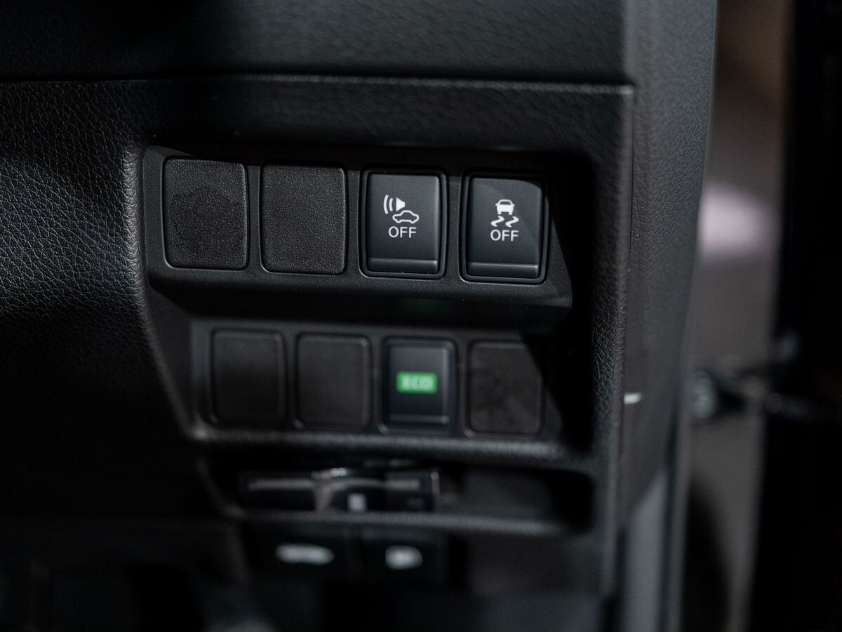 Nissan X-Trail 2015 - фото автомобиля