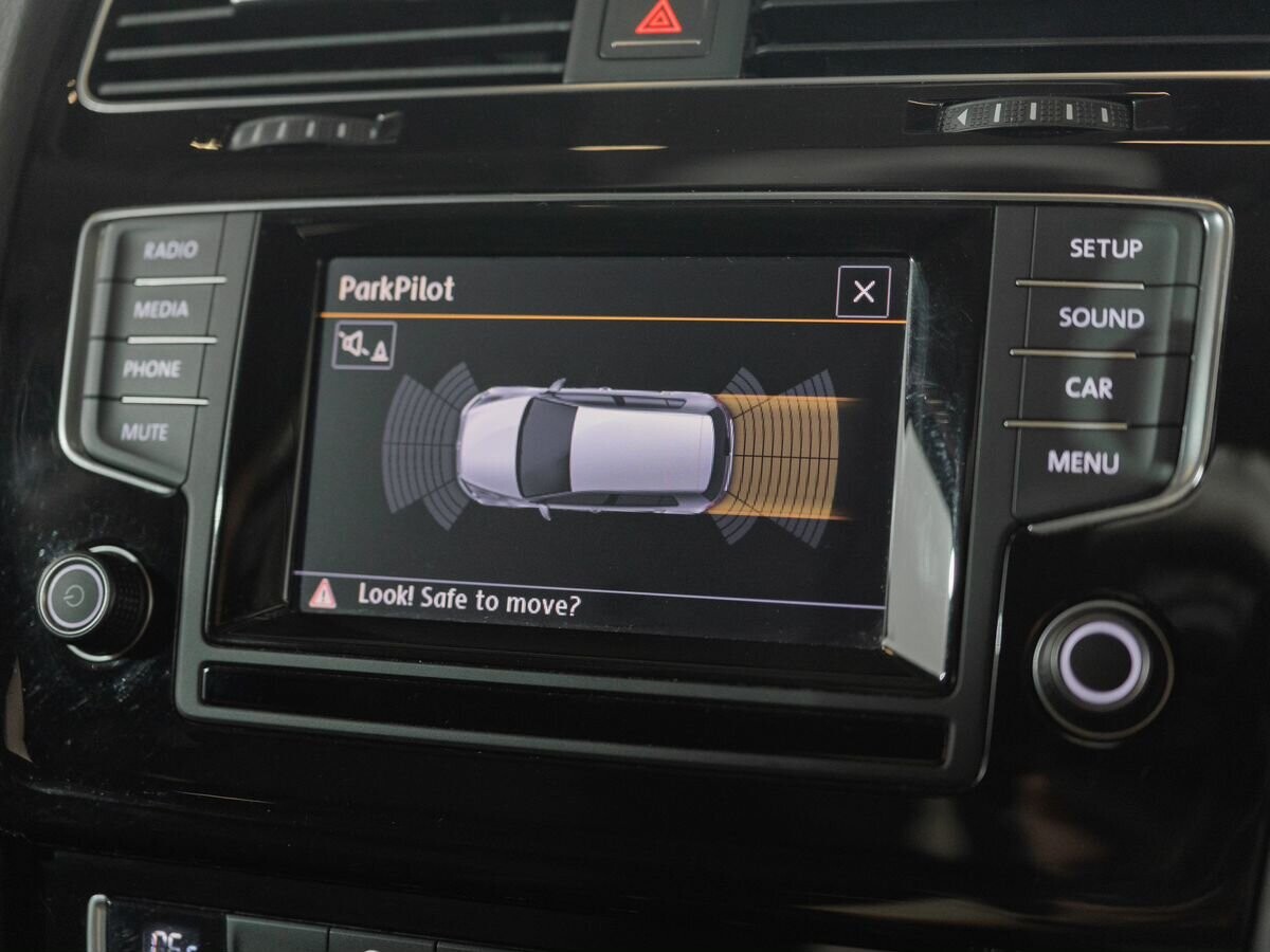 Volkswagen Golf 2013 - фото автомобиля