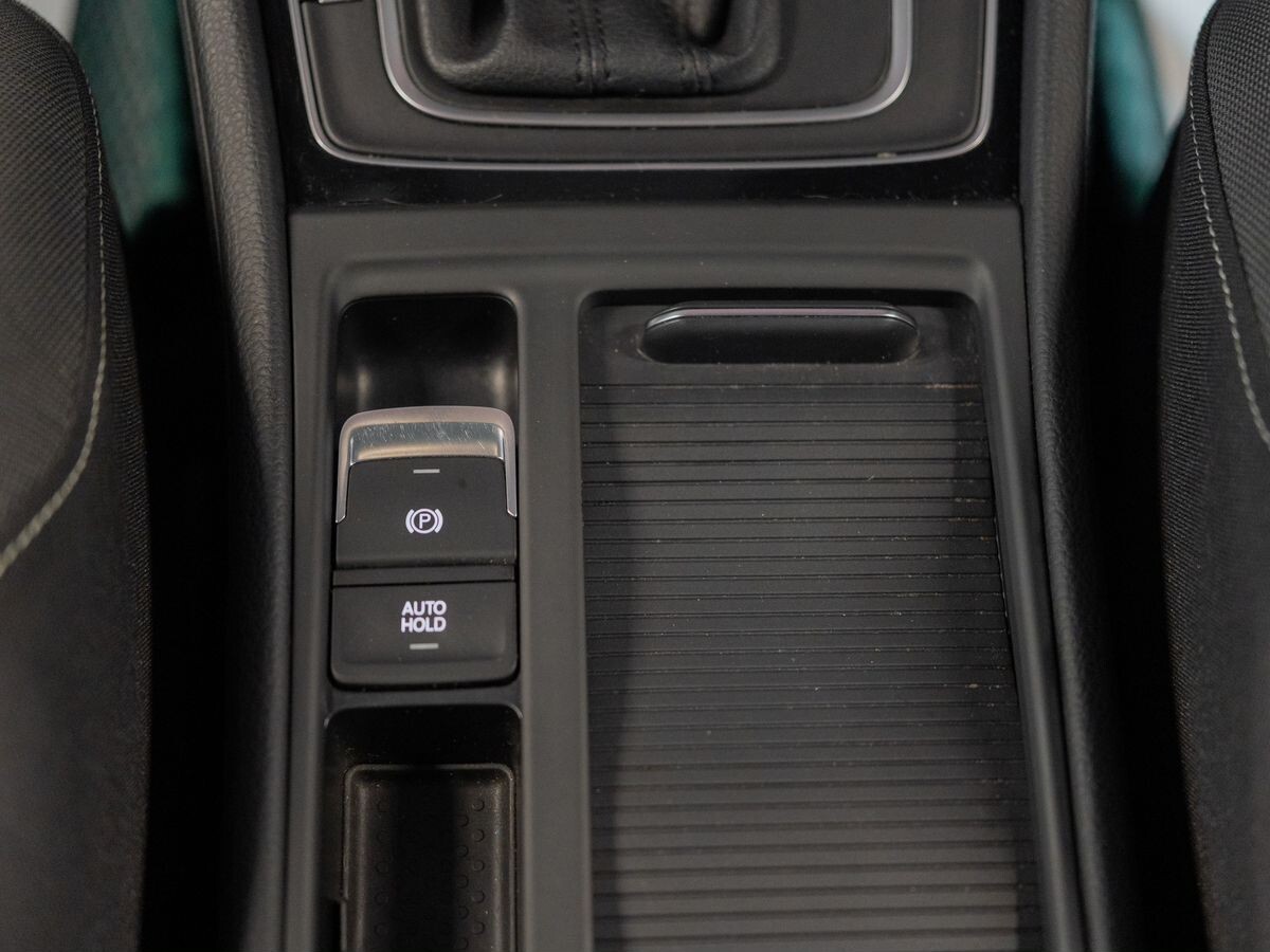 Volkswagen Golf 2013 - фото автомобиля