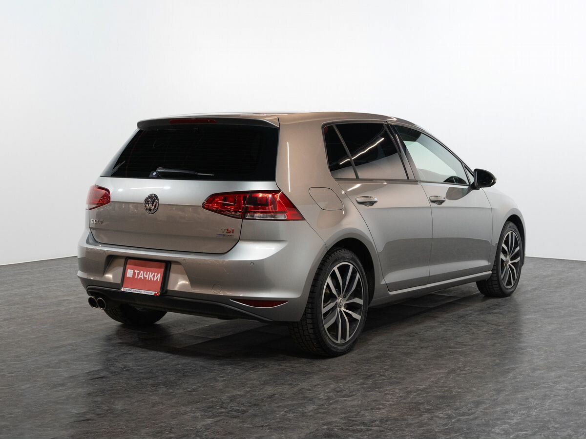 Volkswagen Golf 2013 - фото автомобиля