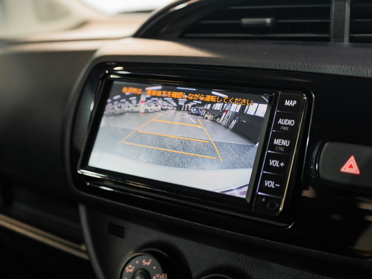 Toyota Vitz 2019 - фото автомобиля