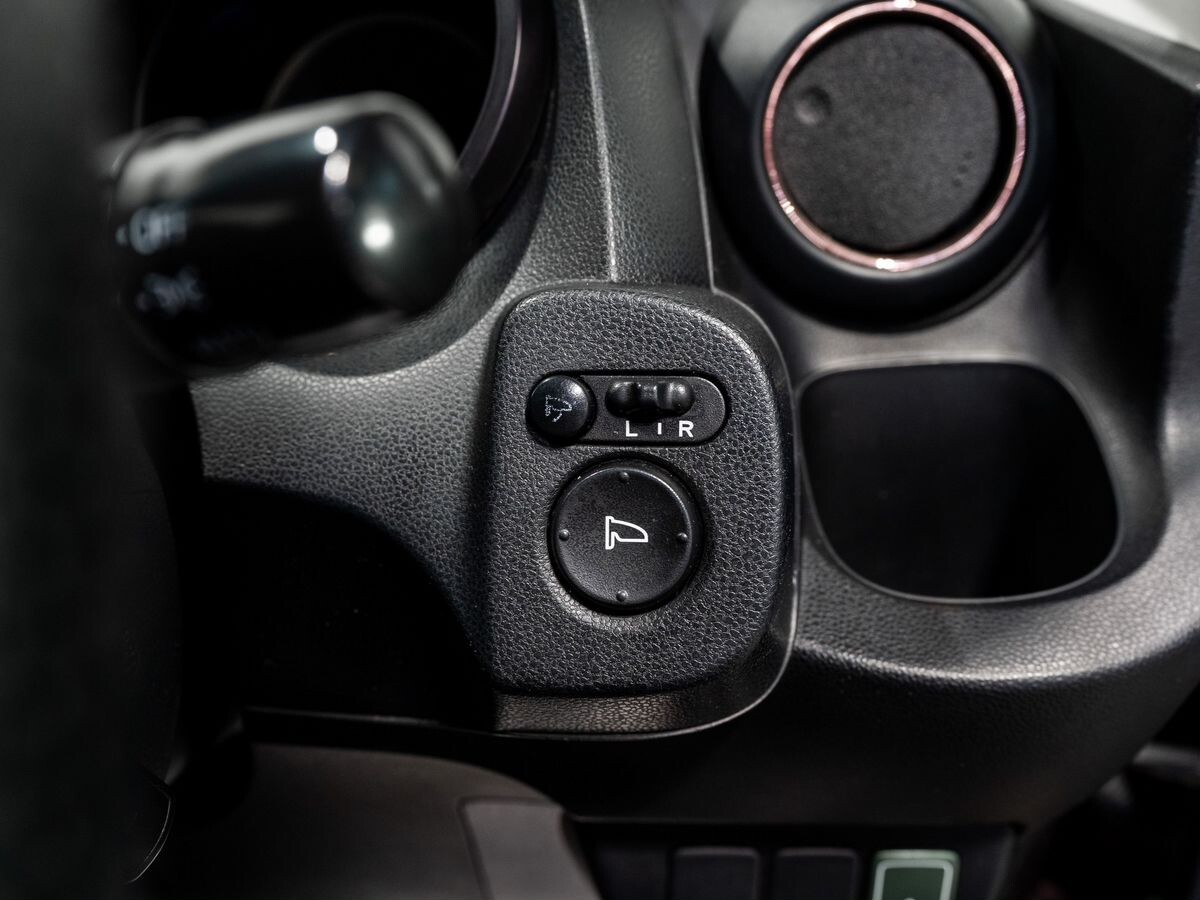 Honda Fit 2012 - фото автомобиля