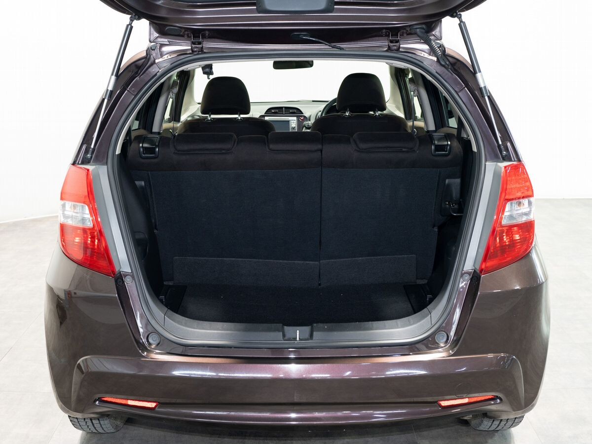 Honda Fit 2012 - фото автомобиля