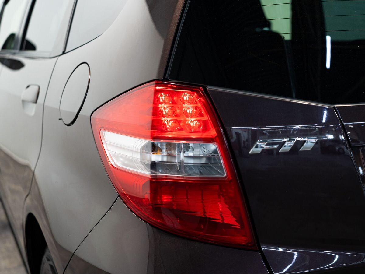 Honda Fit 2012 - фото автомобиля