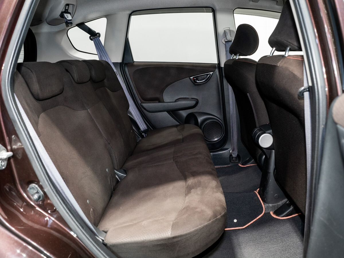 Honda Fit 2012 - фото автомобиля