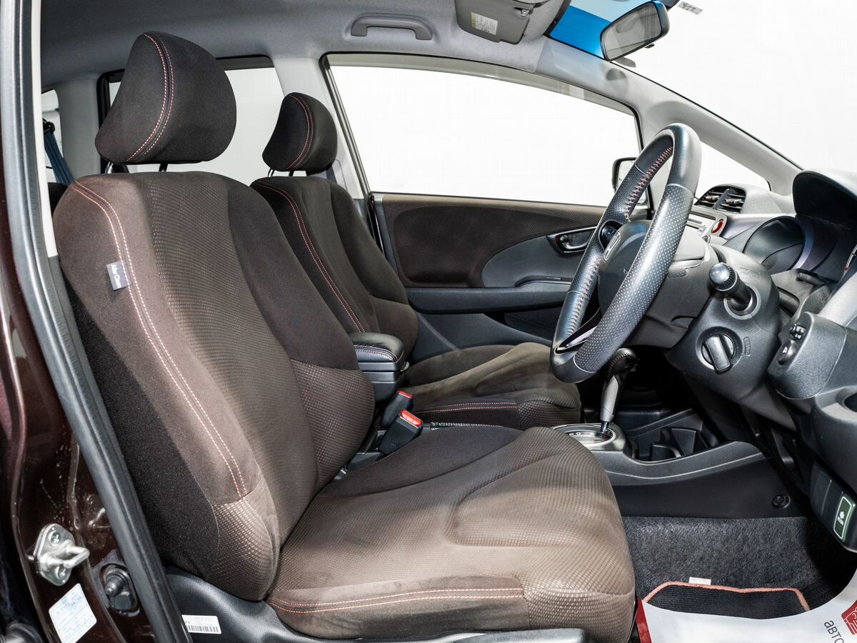 Honda Fit 2012 - фото автомобиля