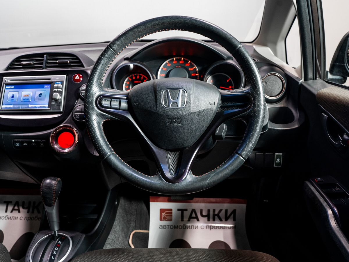 Honda Fit 2012 - фото автомобиля