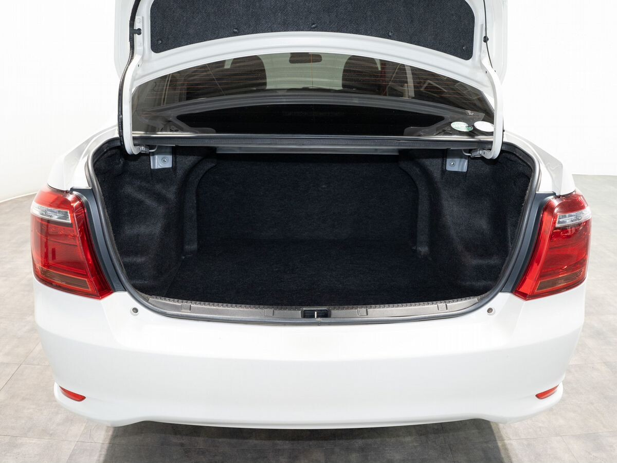 Toyota Corolla 2017 - фото автомобиля